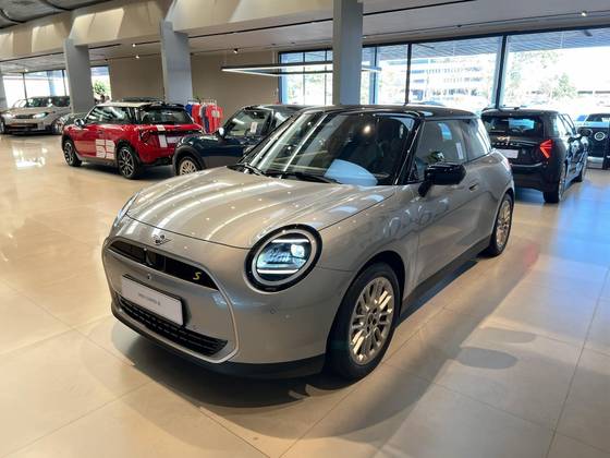 MINI COOPER 49,2 KW ELÉTRICO 2P SE